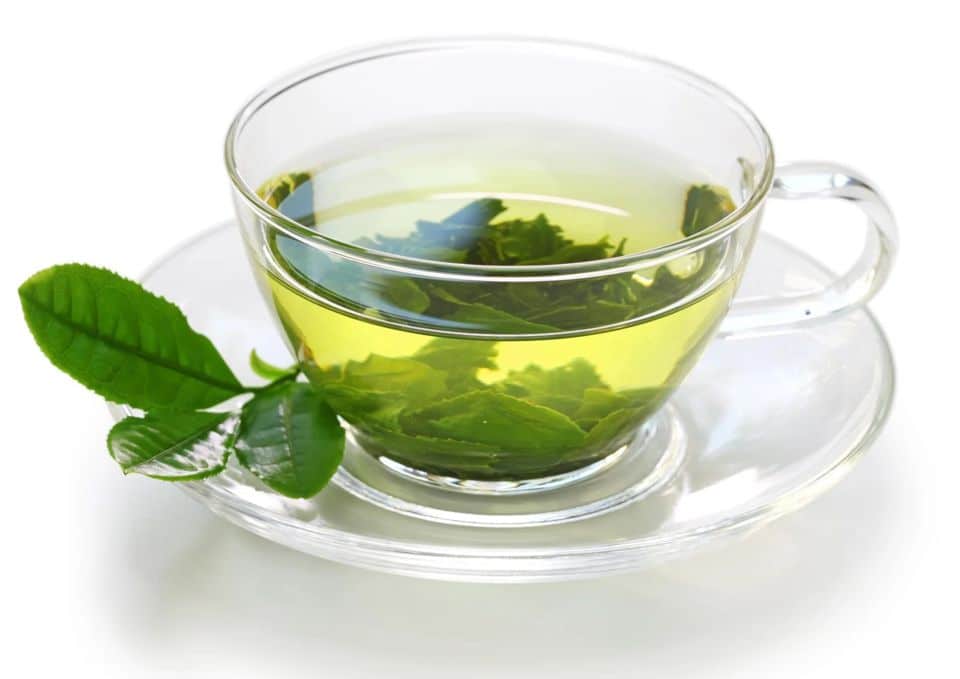 Kvalitný zelený čaj v šálke